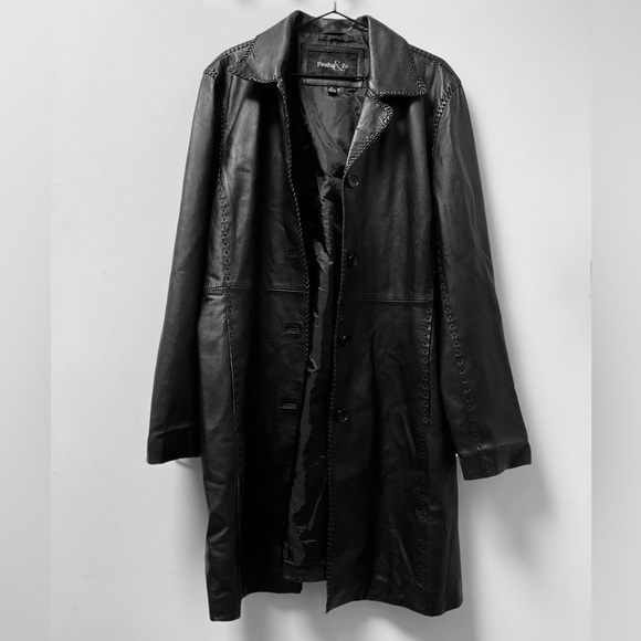 🔥Stylish Pasha & Jo Braid Accented Long Black Leather Button Down Jacket! - Picture 6 of 10